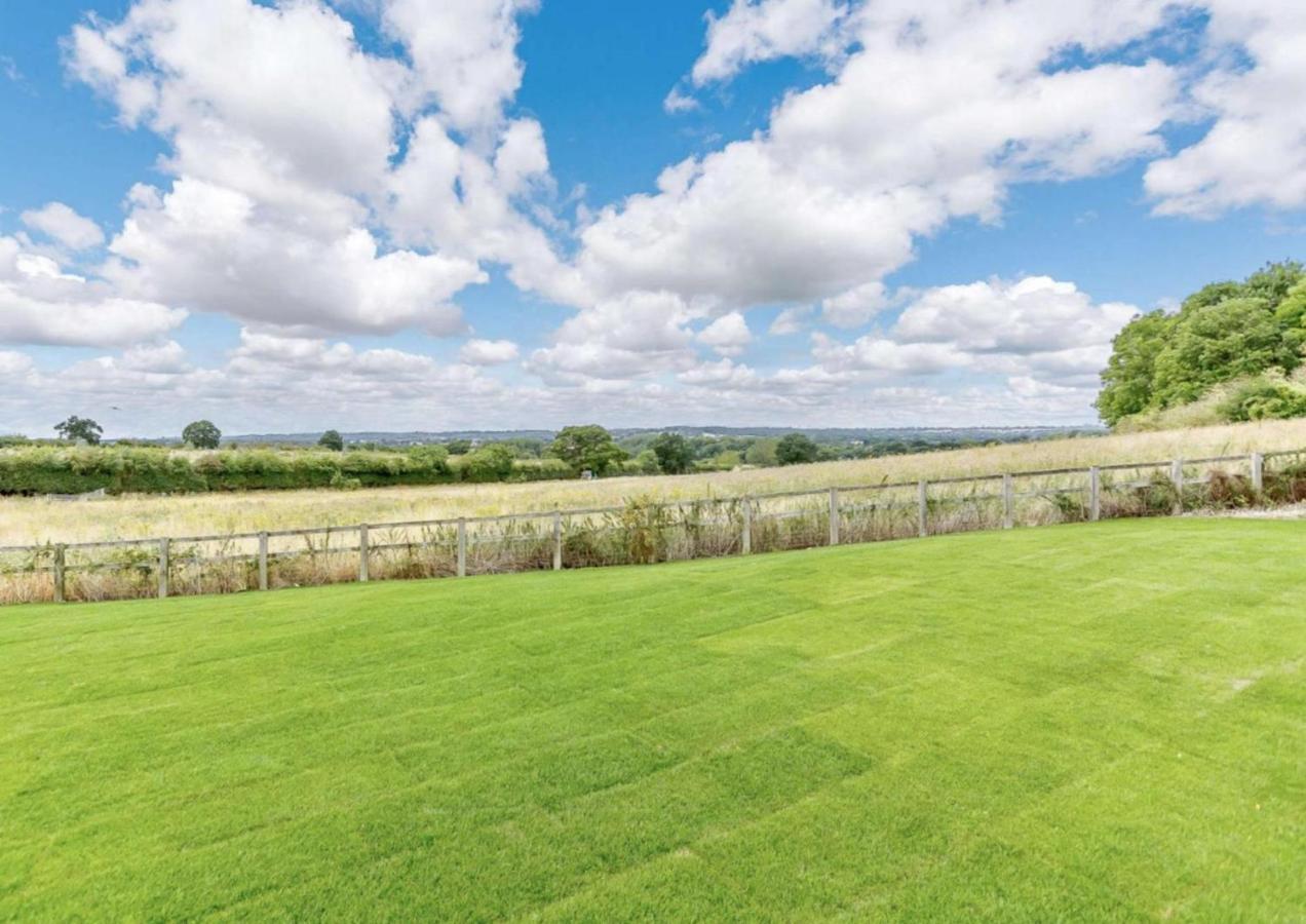 Roe Cottage Disabled Adapted 2 Bedroom Hot Tub Alcester Bagian luar foto